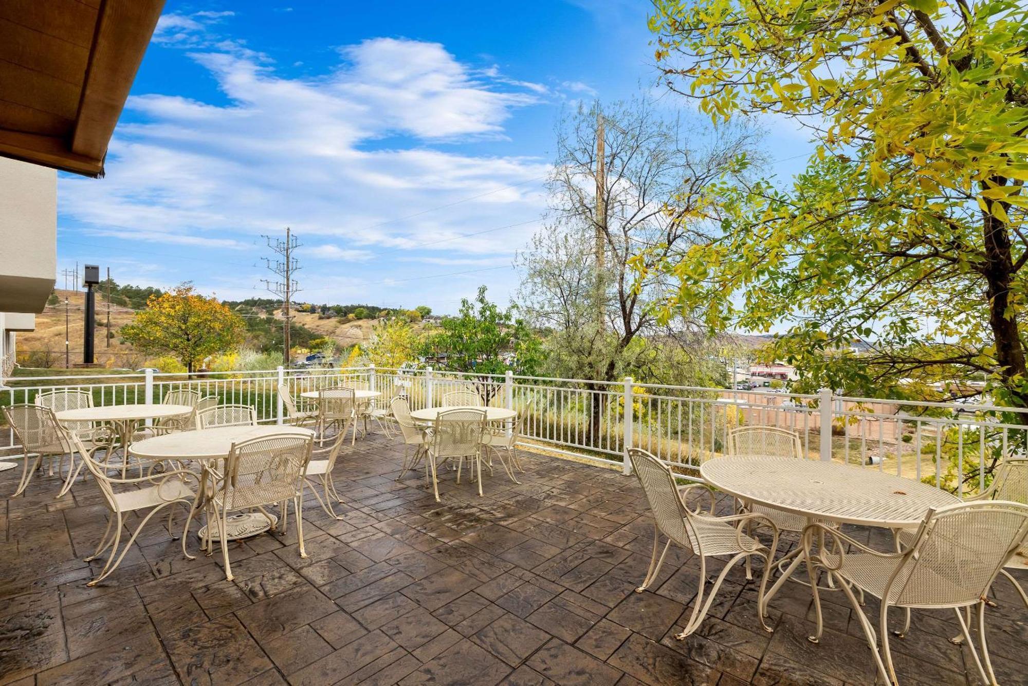 Quality Inn Near Monument Health Rapid City Hospital Esterno foto