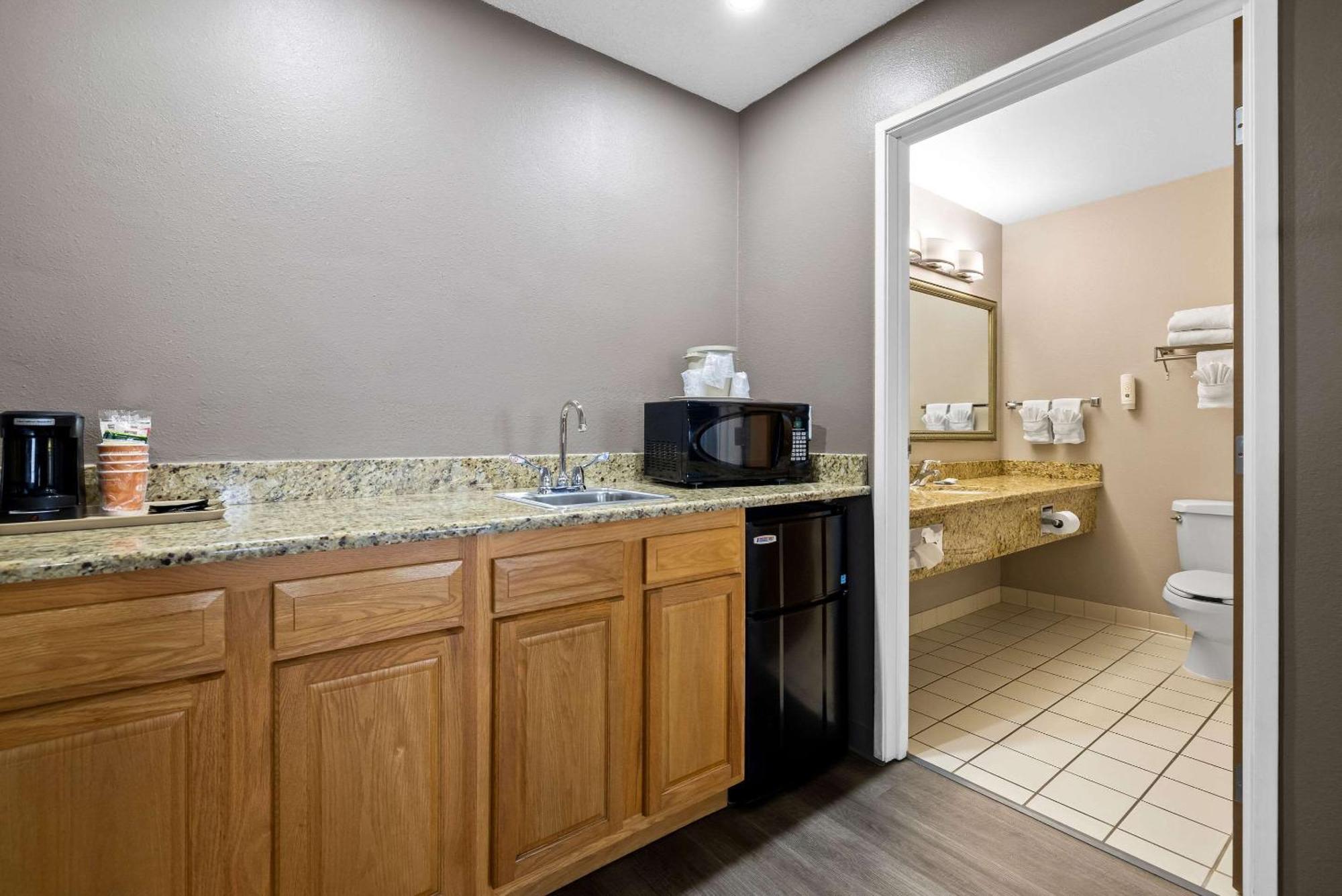 Quality Inn Near Monument Health Rapid City Hospital Esterno foto