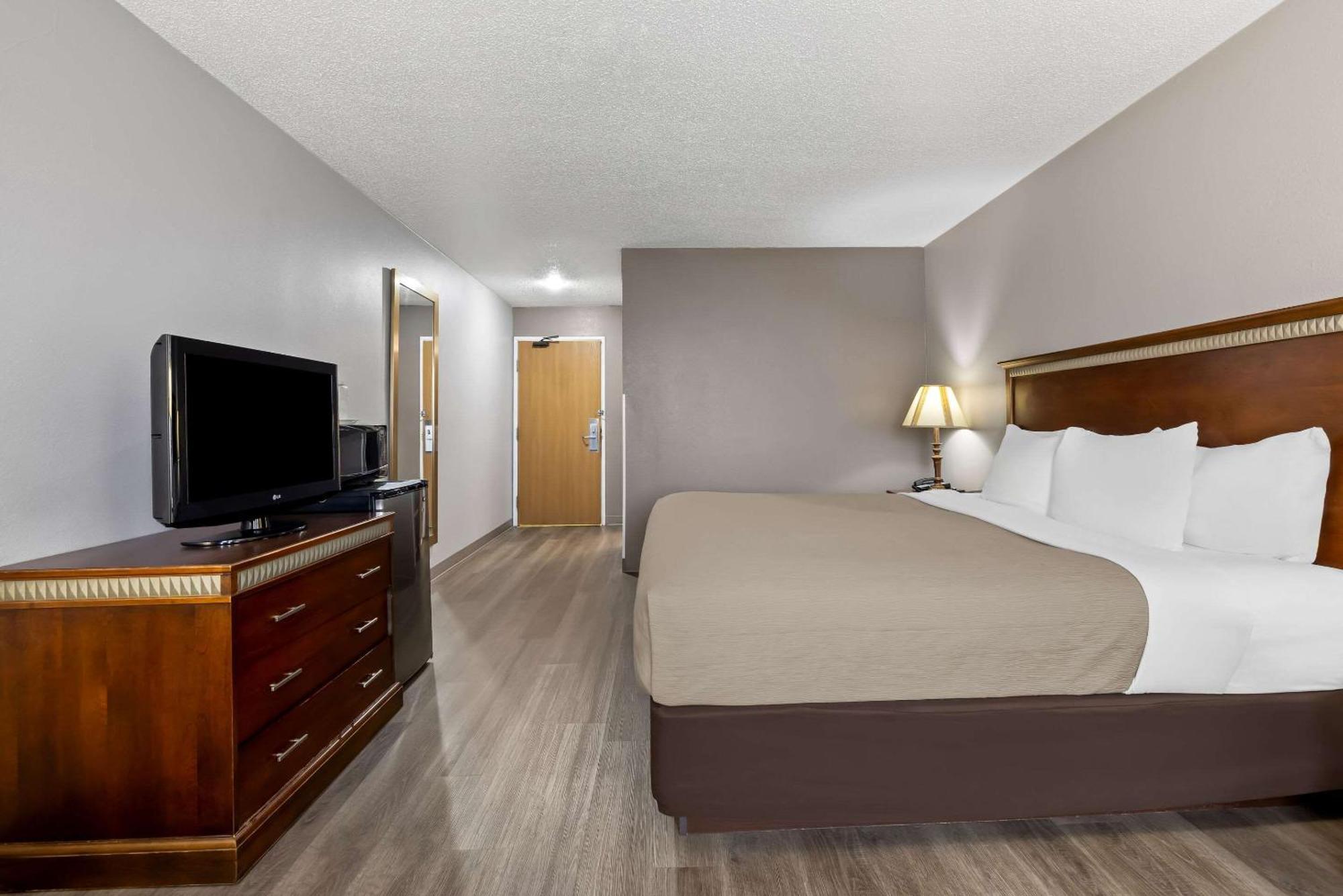 Quality Inn Near Monument Health Rapid City Hospital Esterno foto