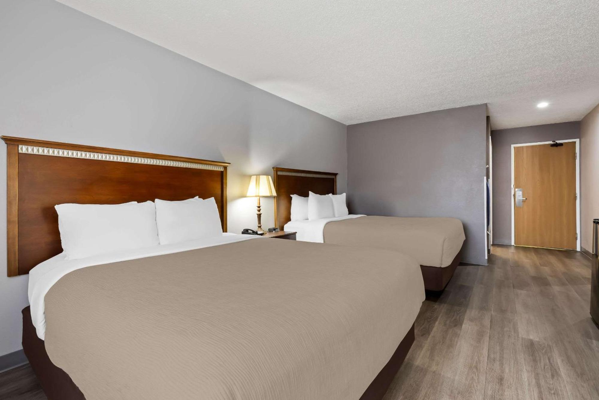 Quality Inn Near Monument Health Rapid City Hospital Esterno foto